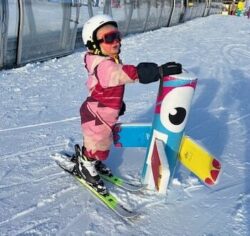 SLIDINĖJIMAS SU ŠEIMA LAPLANDIJOJE